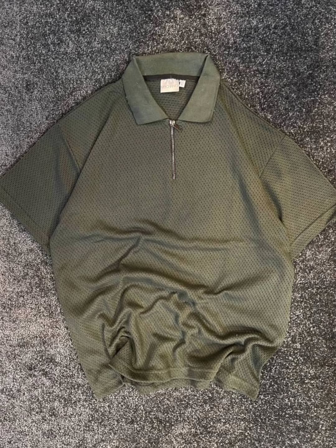 تیشرت یقه دار